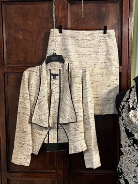 J CREW COLLECTION SILK TWEED SET WITH  A FLORAL BLOUSE